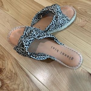 Gianni Bini platform sandals, 8.5